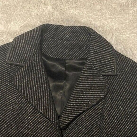1959-1963 Vintage Wool Coat by ilgwu - Picture 2 of 8